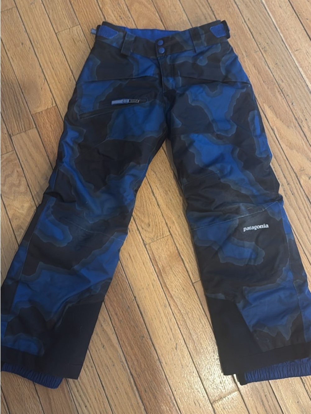 Patagonia kids size 5/6 snow pants